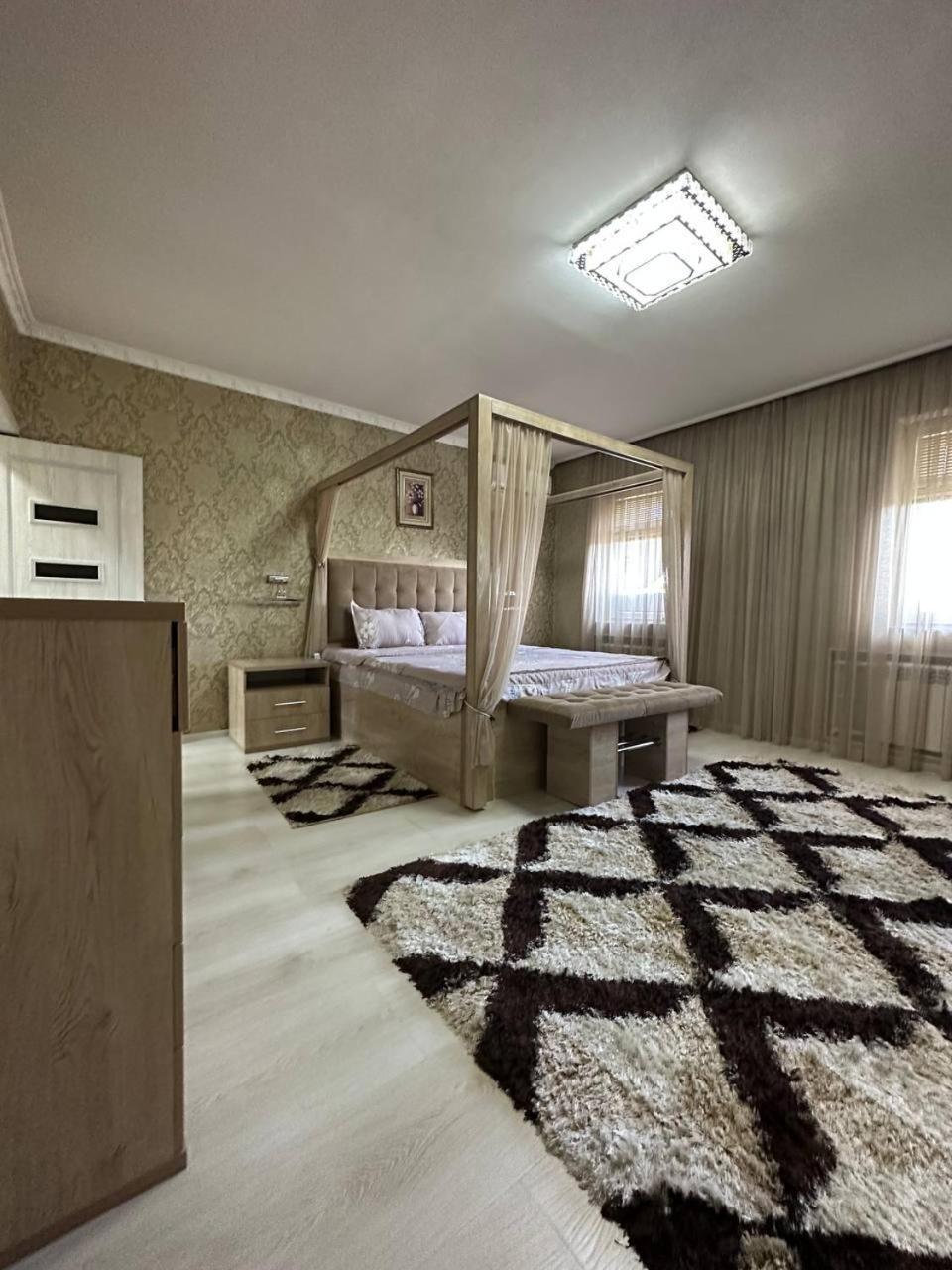 Hi-Tech Apartment In City Center Taszkent Zewnętrze zdjęcie